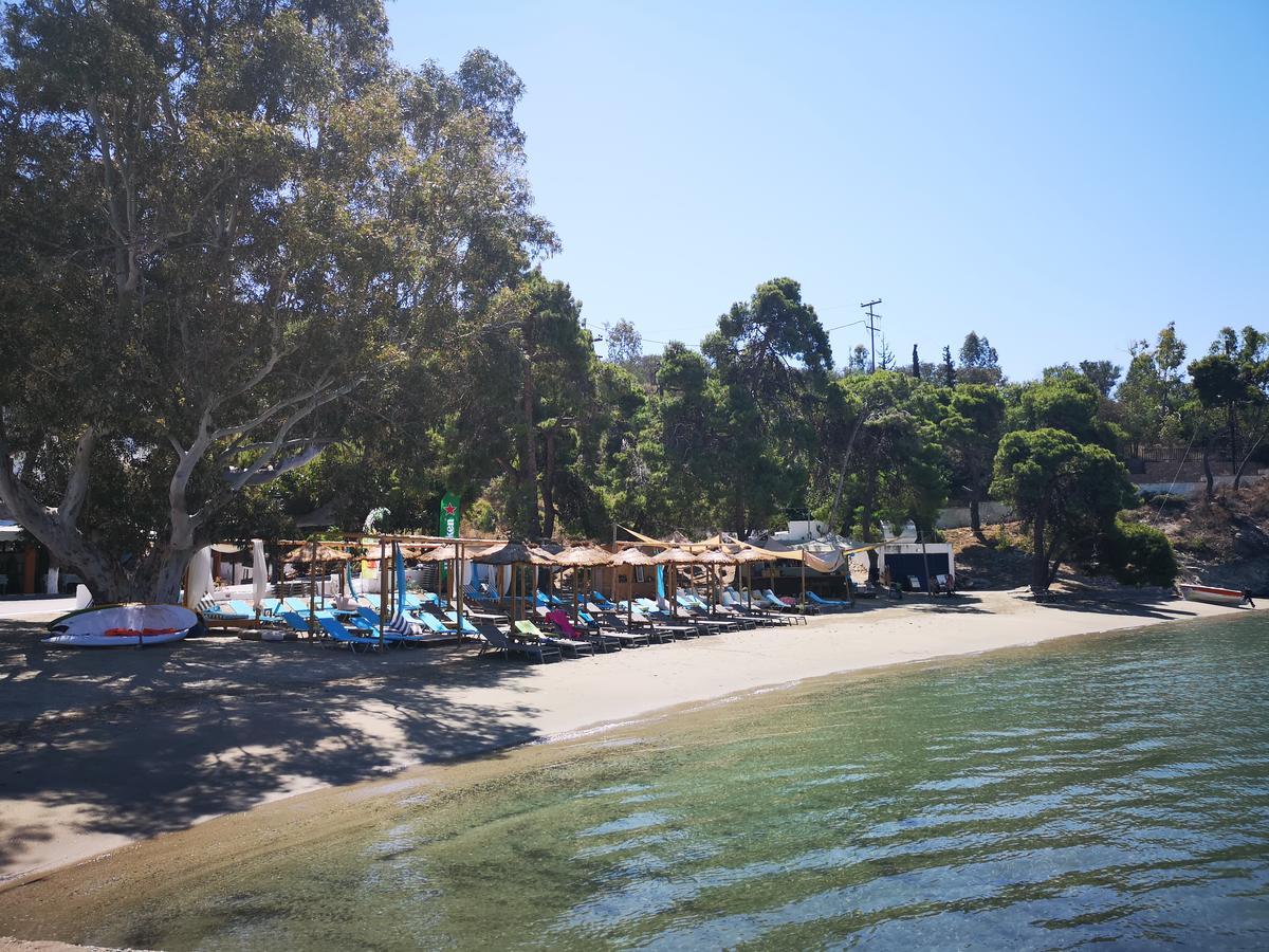 Valente Perlia Rooms Poros Town エクステリア 写真