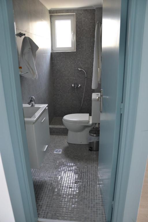 Valente Perlia Rooms Poros Town エクステリア 写真